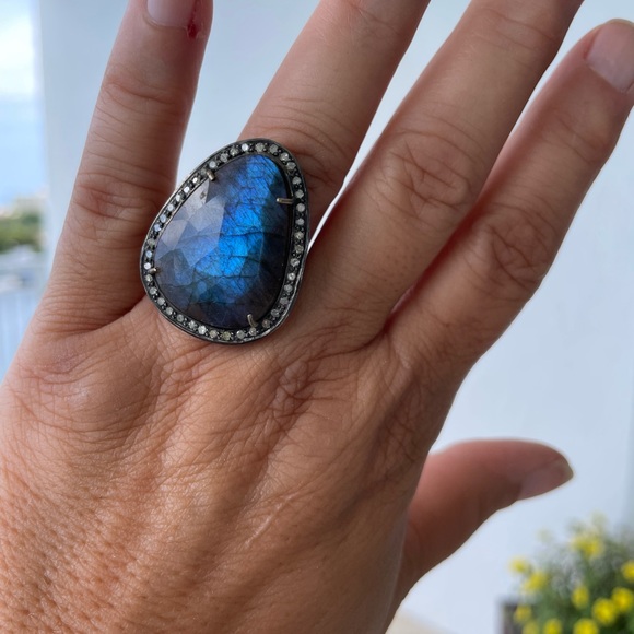 Boho Chic Labradorite Indian Ring - Picture 8 of 13
